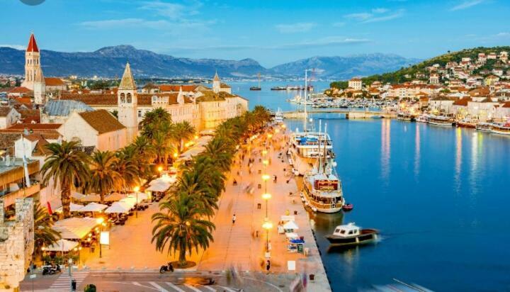 Apartment Beljan Trogir Ngoại thất bức ảnh